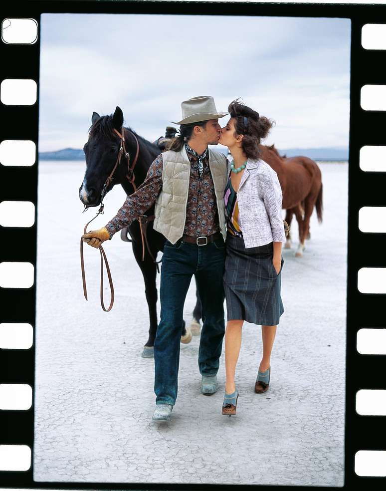 Isabeli Fontana e &Aacute;lvaro Jacomossi na revista Vogue em 2004