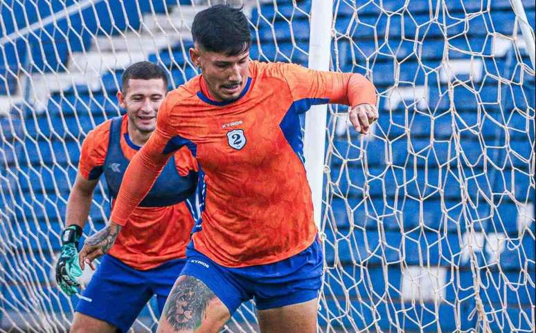 Paraguios querem repetir feito hist&oacute;rico no Peru &ndash;