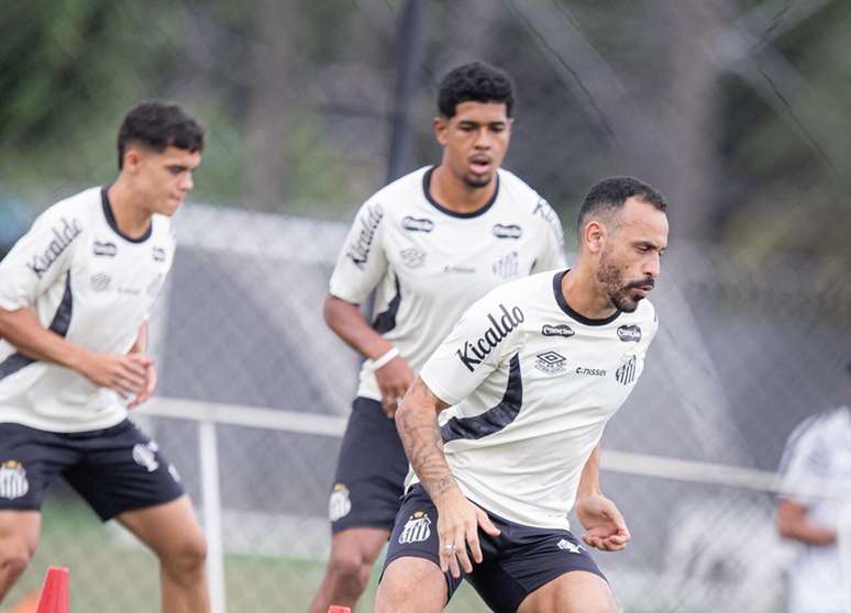 Reservas diante do Novorizontino foram a campo no treino do Santos &ndash;