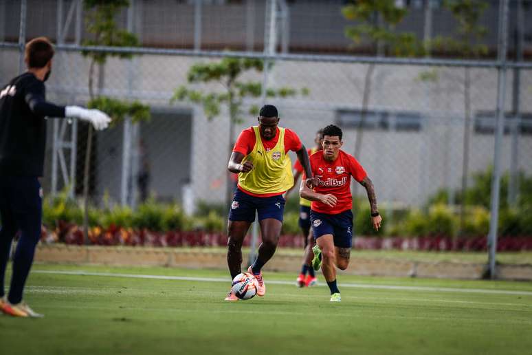 Massa Bruta quer focar no Brasileir&atilde;o ap&oacute;s elimina&ccedil;&atilde;o no Paulista &ndash;