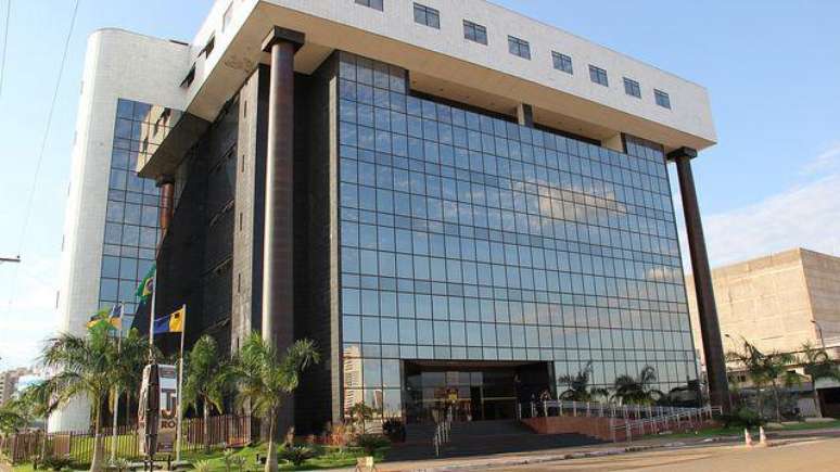 Magistrados do TJRO receberam uma m&eacute;dia de mais R$ 4 mil de aux&iacute;lio-alimenta&ccedil;&atilde;o e mais de R$ 11 mil de aux&iacute;lio-sa&uacute;de em 2025, segundo Carazza