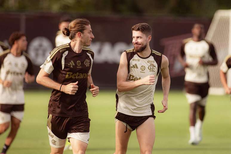 Jorginho pode surgir entre os relacionados de Filipe Lu&iacute;s no Flamengo &ndash;