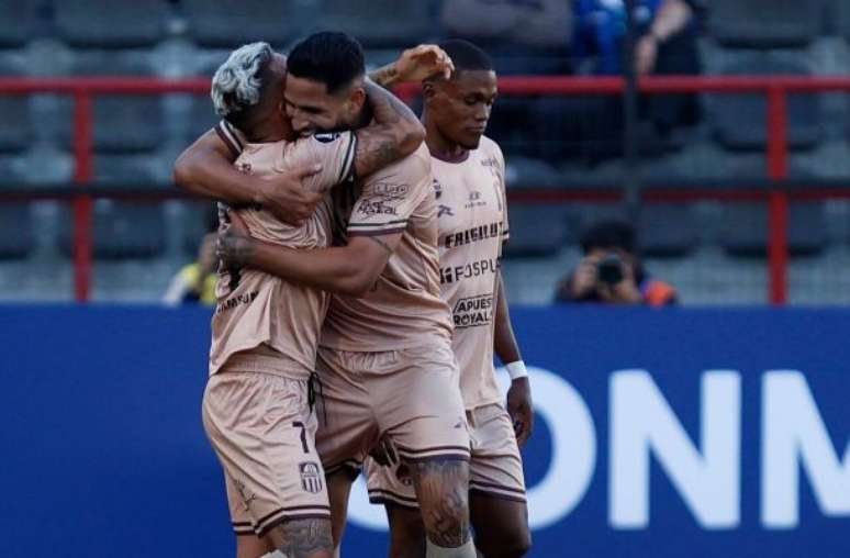 Equipe da Venezuela esteve quase sempre à frente do agregado na eliminatória –