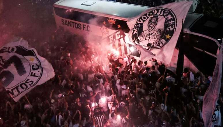 Al&eacute;m da capital e Campinas, Santos tamb&eacute;m est&aacute; inclusa na medida de torcida &uacute;nica desde 2016.