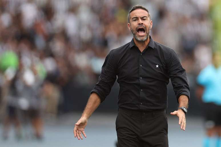 Artur Jorge fez hist&oacute;ria pelo Botafogo &ndash;