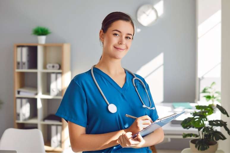 O signo de Peixes pode ter facilidade para trabalhar em profiss&otilde;es ligadas &agrave; Medicina 