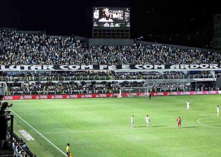 Acordo prev&ecirc; uma varia&ccedil;&atilde;o conforme engajamento da torcida &ndash; Fotos: Reinaldo Campos/Santos FC