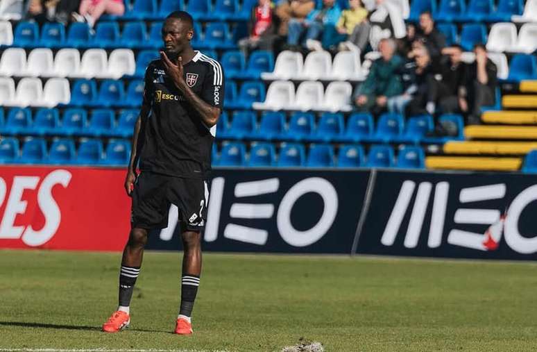 Duplexe deve ser apresentado oficialmente pelo Le&atilde;o nos pr&oacute;ximos dias &ndash;