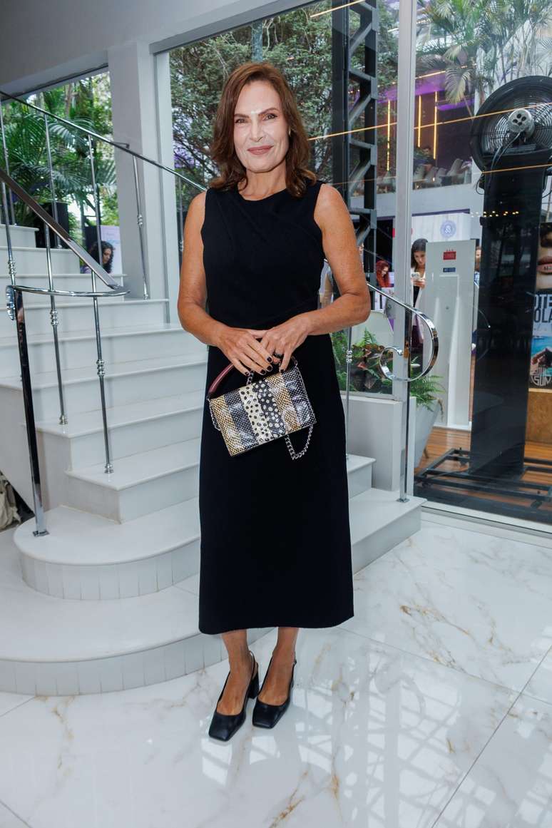 லாரா முல்லர் 