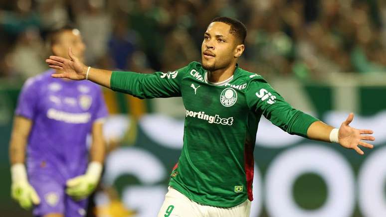 Vitor Roque marcou o primeiro gol do Palmeiras &ndash;
