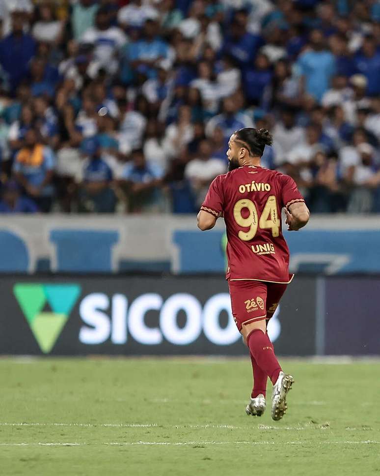 Fluminense இன் மிட்ஃபீல்டுக்கான விருப்பங்களில் Otávio ஒன்றாகும் -