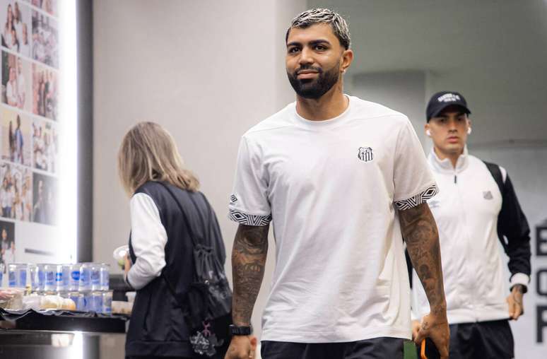 Gabigol sequer saiu do banco de reservas no duelo contra o Vasco &ndash;