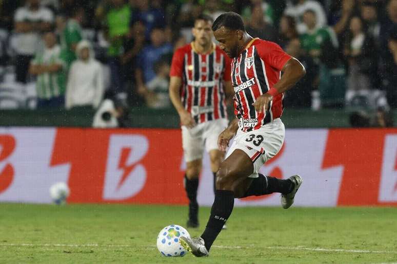 Luan ganha moral com Crespo e mira renova&ccedil;&atilde;o no S&atilde;o Paulo &ndash;