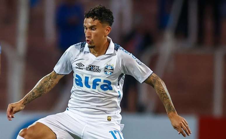 Dodi em campo pelo Gr&ecirc;mio &ndash;