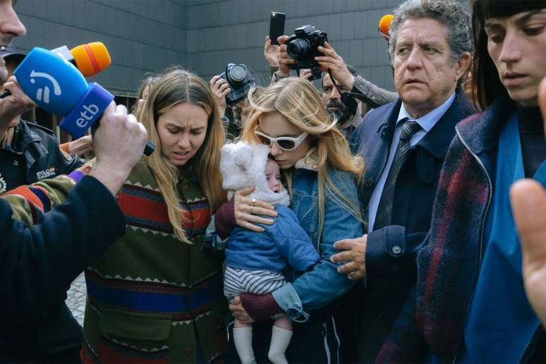 &ldquo;Naquela Noite&rdquo; acompanha a hist&oacute;ria de uma m&atilde;e solo que, ap&oacute;s atropelar um homem, tenta esconder o ocorrido para n&atilde;o perder a guarda do filho 