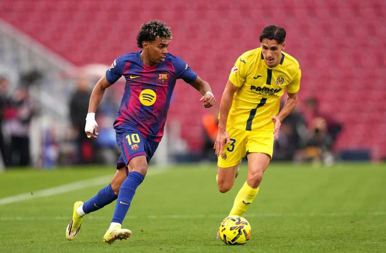 Lamine Yamal faz tr&ecirc;s e Barcelona vence o Villarreal &ndash;