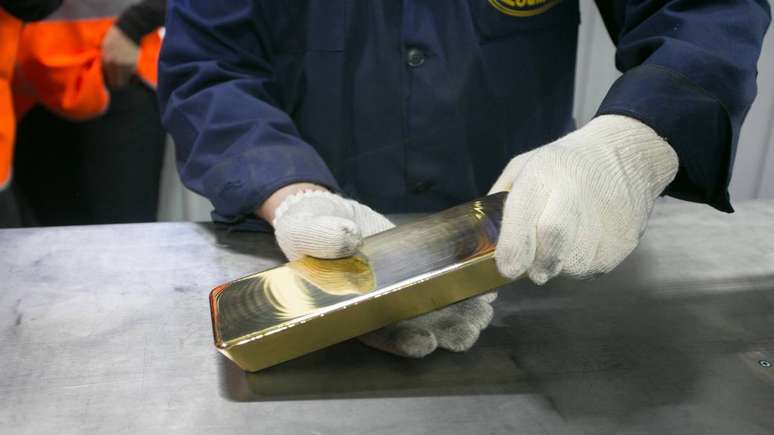 A diferen&ccedil;a entre metal precioso e semiprecioso vai al&eacute;m do brilho: envolve escassez, estabilidade qu&iacute;mica e reconhecimento no mercado global &ndash; depositphotos.com / Potorochin