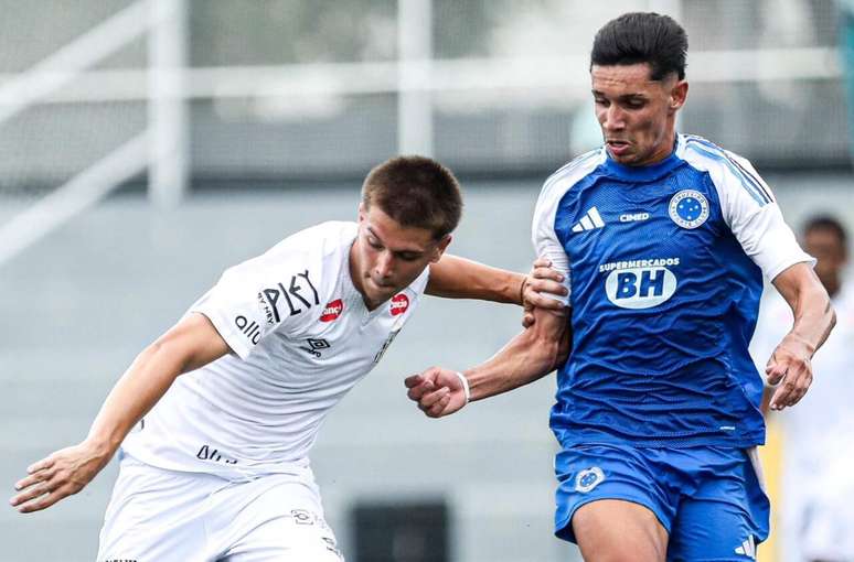 Santos e Cruzeiro fizeram um jogo de muita press&atilde;o, melhor para a Raposa &ndash;