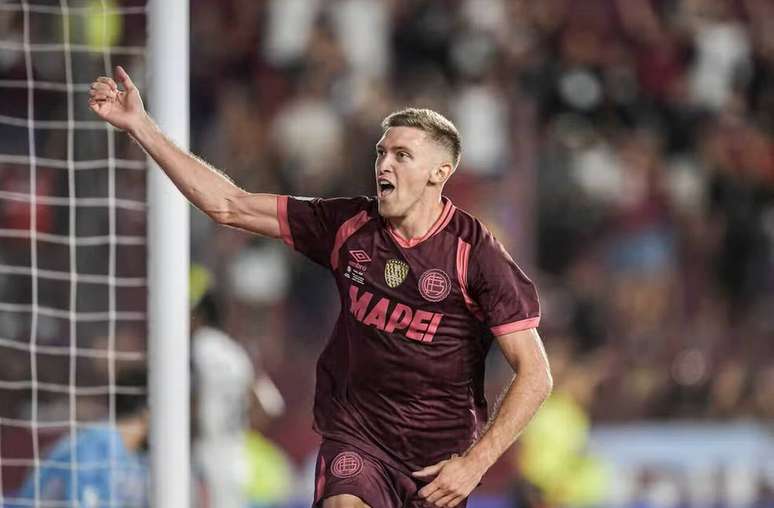 Castillo, novo refor&ccedil;o do Fluminense, castigou o Flamengo na Recopa Sul-Americana &ndash;