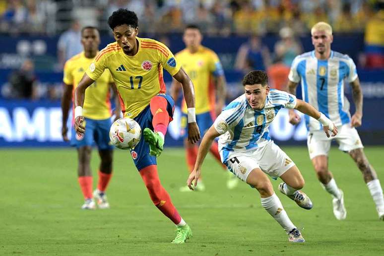 Mojica tem passagem pela sele&ccedil;&atilde;o da Col&ocirc;mbia &ndash;