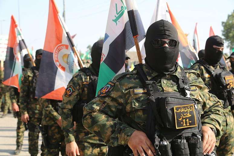Algumas das mil&iacute;cias xiitas do Iraque respondem diretamente a Ali Khamenei