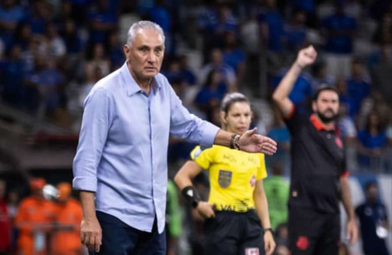 Tite orienta jogadores do Cruzeiro na semifinal do Mineiro contra o Pouso Alegre &ndash;