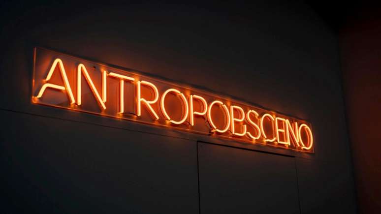 Instala&ccedil;&otilde;es de Albano Afonso, Fernando Vel&aacute;zquez e Andr&eacute; Komatsu