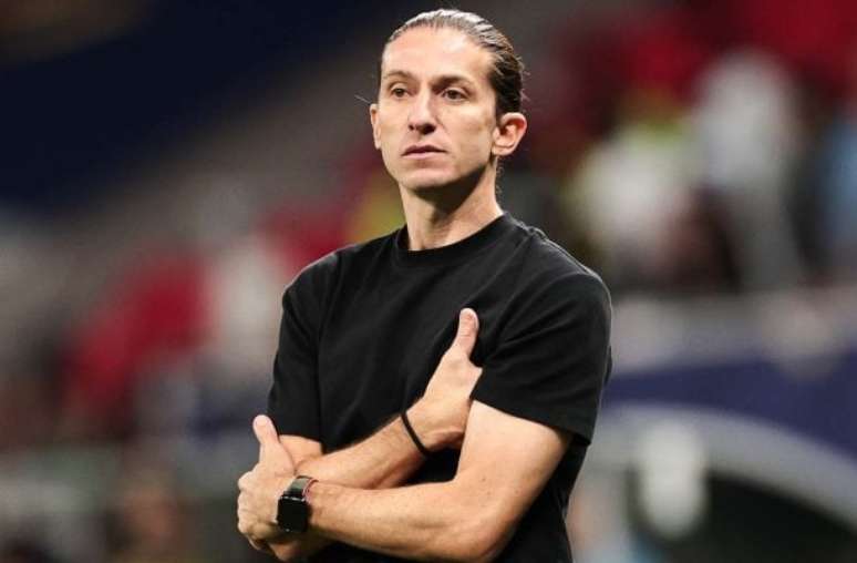 ఫిలిప్ లూయిస్ 101 గేమ్‌లు, 63 విజయాలు, 23 డ్రాలు మరియు 15 ఓటములతో ఫ్లెమెంగోను విడిచిపెట్టాడు, 183 గోల్స్ చేశాడు మరియు 68 ఒప్పుకున్నాడు -