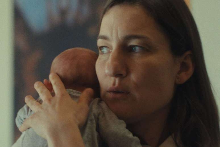 &ldquo;Mother&rsquo;s Baby&rdquo; narra a hist&oacute;ria de uma m&atilde;e que, ap&oacute;s dar &agrave; luz ao primeiro filho, desconfia que ele n&atilde;o seja seu 