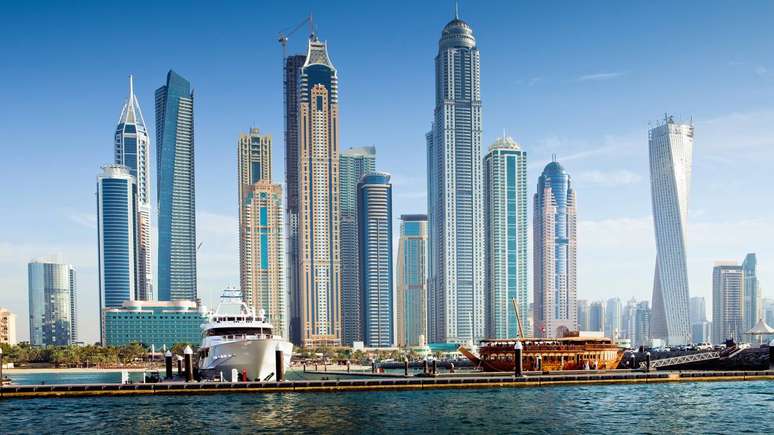 Muito al&eacute;m dos arranha-c&eacute;us, Dubai depende da seguran&ccedil;a das rotas que passam pelo Golfo &ndash; depositphotos.com / prescott10