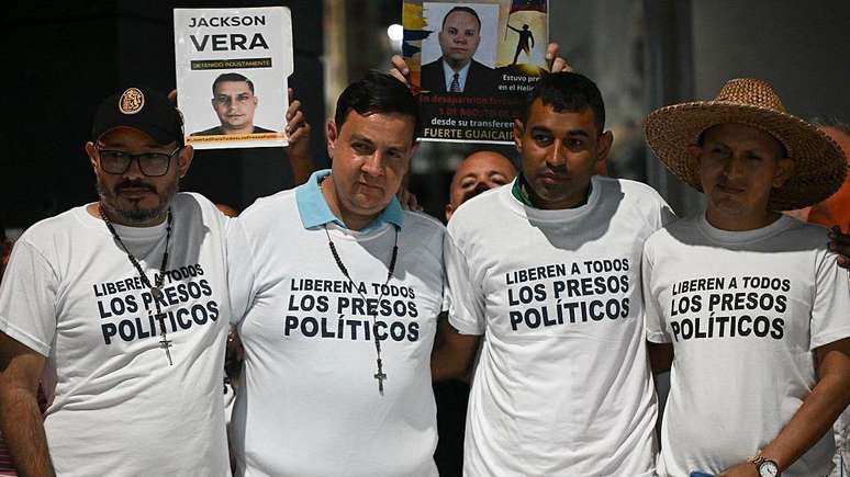 'వెనిజులా ప్రజలు పునరాగమనం వైపు, సయోధ్య వైపు వెళ్లాల్సిన అవసరం ఉందని నేను అక్కడి నుంచి వెళ్లిపోయాను' అని తారాజోనా అన్నారు.