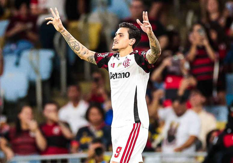 Pedro brilha com quatro gols em goleada do Flamengo sobre o Madureira &ndash;
