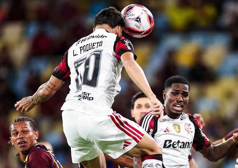 Paquet&aacute; testa firme para abrir o placar para o Flamengo no Maracan&atilde; &ndash;