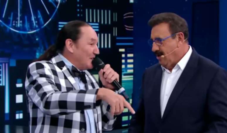 Com Marquito em estado grave na UTI, Ratinho manda recado ao parceiro de TV ap&oacute;s acidente: 'Vai sair dessa'.