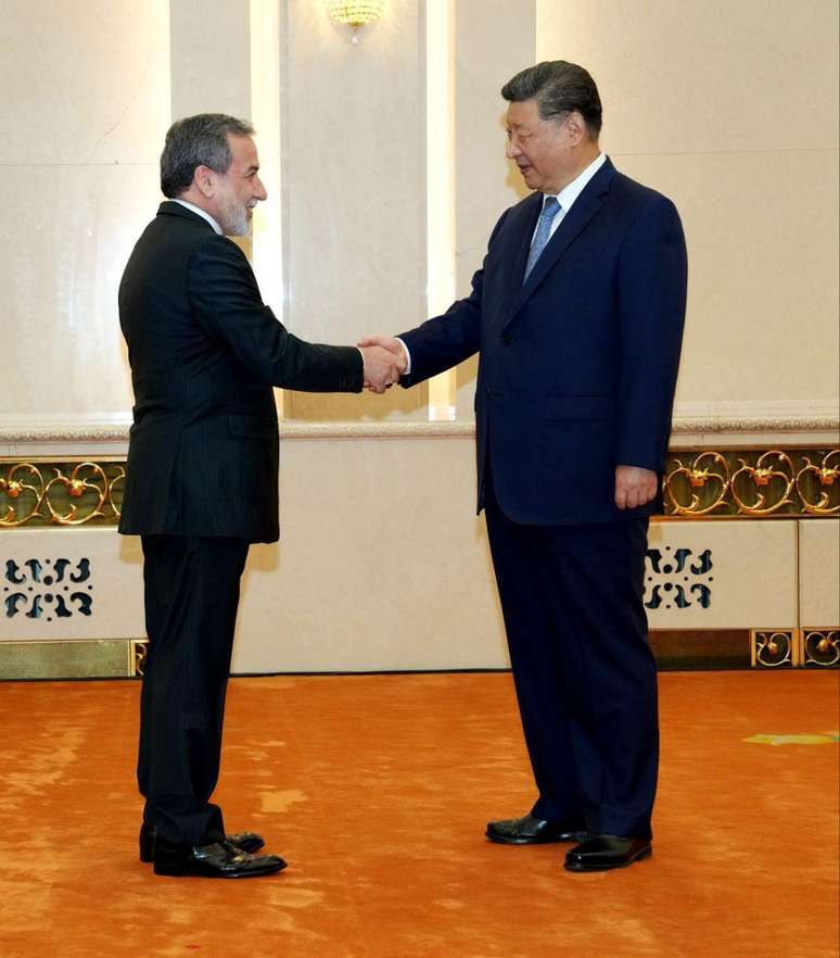 A China &eacute; o maior parceiro comercial do Ir&atilde; e seu principal comprador de energia