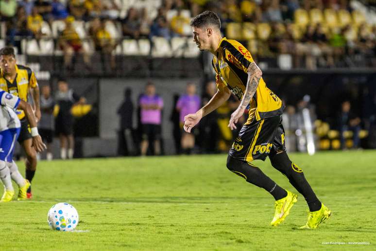 రోములో పాలిస్టావో యొక్క గ్రూప్ స్టేజ్ మ్యాచ్ నుండి తప్పుకున్నాడు -