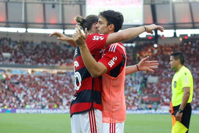 Filipe Luis e Rodrigo Caio, ainda &agrave; &eacute;poca de jogadores do Flamengo &ndash;