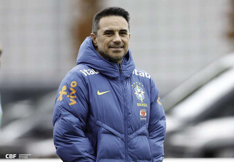 Rodrigo Caetano elogiou a recupera&ccedil;&atilde;o de Neymar &ndash;