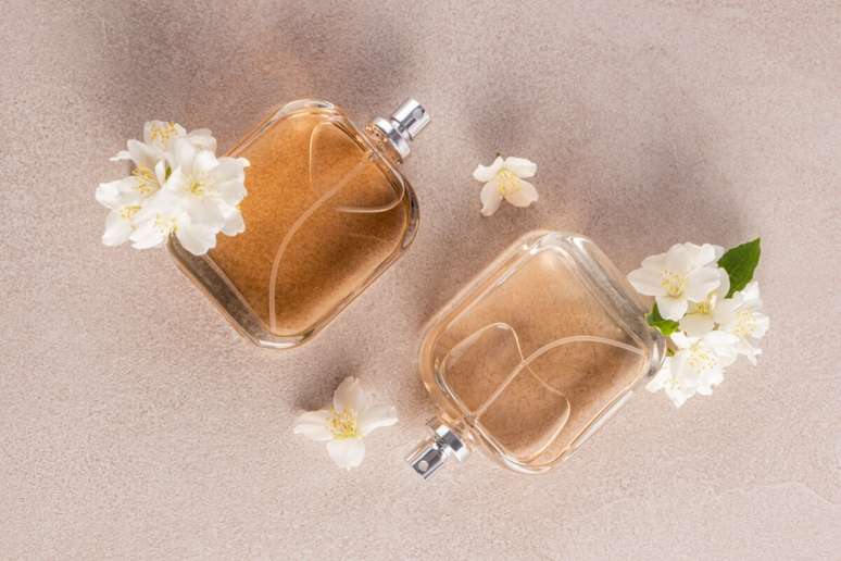 A combina&ccedil;&atilde;o de flores cl&aacute;ssicas com bases amadeiradas garante sofistica&ccedil;&atilde;o e intensidade intermedi&aacute;ria 