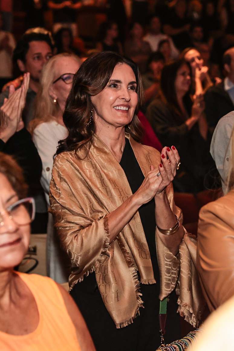 F&aacute;tima Bernardes 