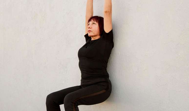 Sof&iacute;a Rojas, personal trainer: 'Este treino completo de corpo e cardio &eacute; perfeito se voc&ecirc; tem mais de 50 anos'.