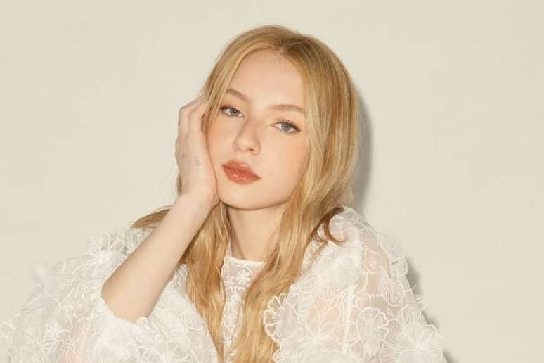 Fefe Schneider, atriz e influenciadora