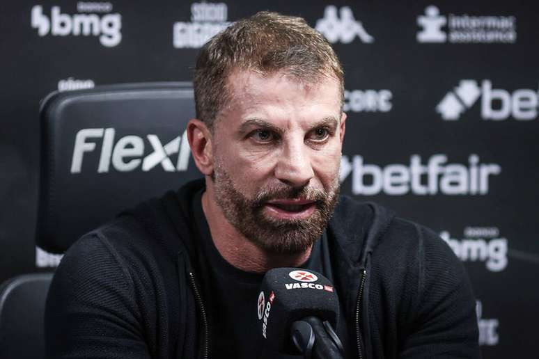 Pedrinho coloca o Vasco de volta ao mercado da bola ap&oacute;s contratar Renato &ndash;