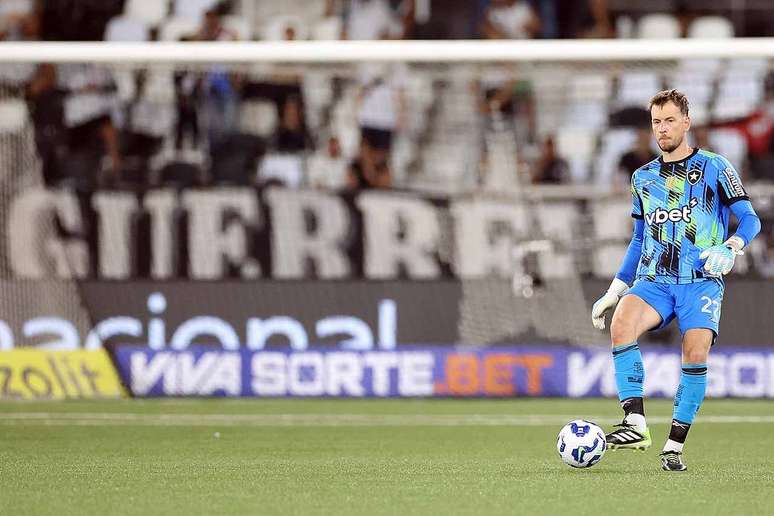 Neto perdeu espa&ccedil;o no gol do Glorioso nos &uacute;ltimos jogos &ndash;