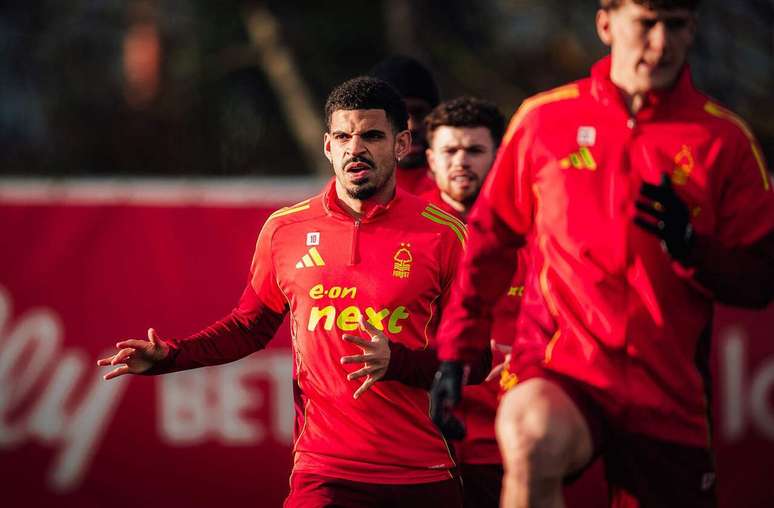 నాటింగ్‌హామ్ ఫారెస్ట్ శిక్షణ సమయంలో హడ్సన్-ఓడోయ్.