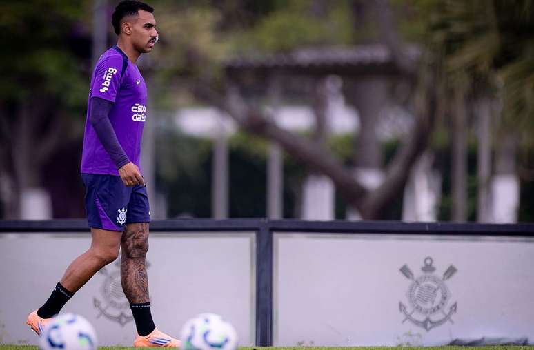 Corinthians busca valoriza&ccedil;&atilde;o por Matheuzinho ap&oacute;s t&iacute;tulos e propostas recusadas &ndash;