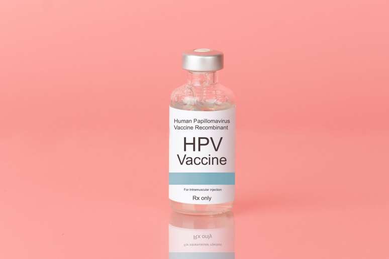 A imuniza&ccedil;&atilde;o &eacute; recomendada antes do in&iacute;cio da vida sexual para ampliar a prote&ccedil;&atilde;o contra os tipos mais perigosos do HPV 