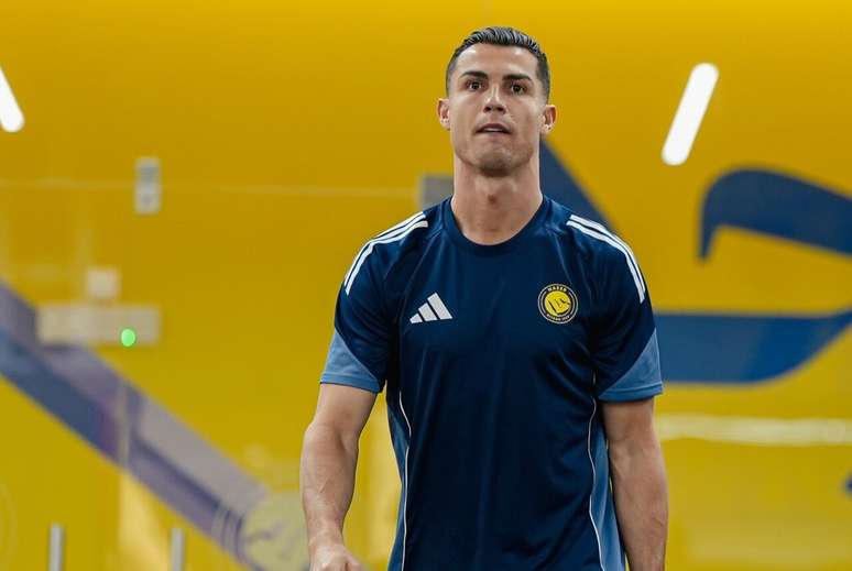 Cristiano Ronaldo trata les&atilde;o na coxa direita e &eacute; desfalque no Al-Nassr &ndash;