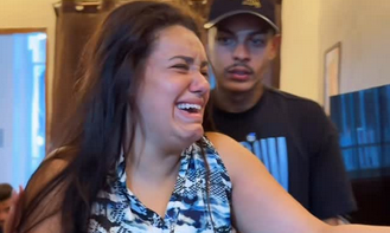 జుయిజ్ డి ఫోరాను తాకిన వరదల్లో యంగ్ విటోరియా తన తల్లి మరియు కుమార్తెను కోల్పోయింది