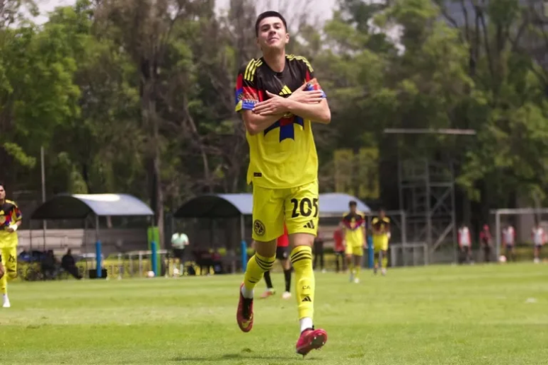 Diego Reyes, agora, atacante do Sub-20 do Flamengo &ndash;